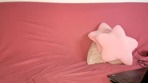 Luros Modasy online show from February 27, 2025, 2:54 pm