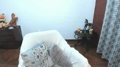 PAULINA online show from April 17, 2026, 6:44 pm