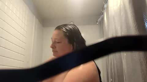 Snapshot of luscious_lynn1024 chatting on November 13, 2025, 5:23 pm Luscious Lynn online show from November 13, 2025, 5:23 pm