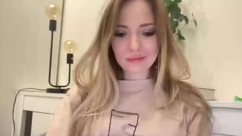 Snapshot of lusiluv chatting on October 17, 2025, 9:17 pm lusiluv online show from October 17, 2025, 9:17 pm