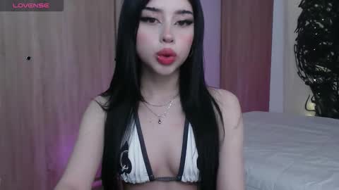 Snapshot of lustful_aprilx chatting on January 9, 2026, 5:59 pm Valerie April online show from January 9, 2026, 5:59 pm