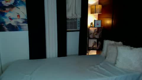 AdriannaFowks online show from December 19, 2024, 8:34 am