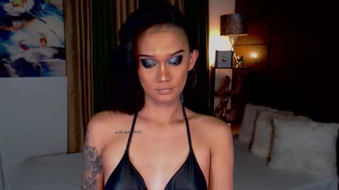 AdriannaFowks online show from February 18, 2025, 6:59 am