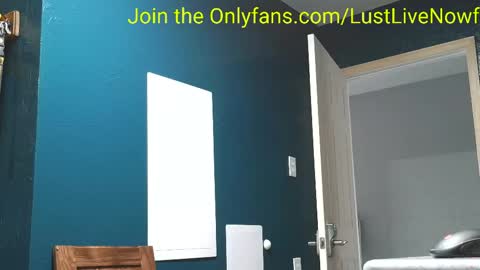  GUY ---  GIRL online show from March 31, 2026, 10:32 pm