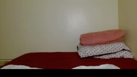 lustrous-choco online show from March 29, 2026, 3:01 pm