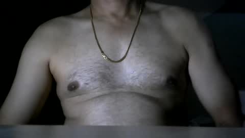 lustyhunk95 online show from June 6, 2026, 5:50 pm