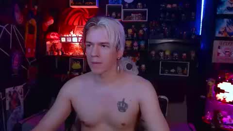 lustymatt online show from September 25, 2025, 11:41 pm