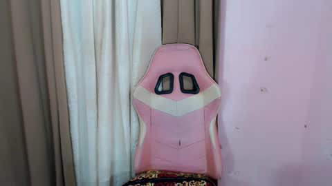 lustyseraphina online show from March 6, 2026, 4:53 am