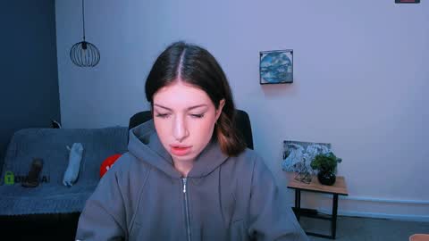 lusy_puff online show from December 23, 2024, 9:27 am