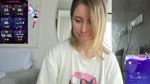 LusyaGreenberg online show from February 15, 2025, 7:06 am