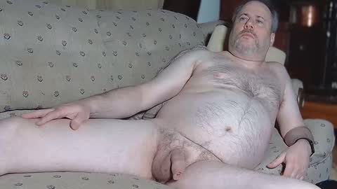 Snapshot of luv2show7527 chatting on February 20, 2025, 3:01 am luv2show7527 online show from February 20, 2025, 3:01 am