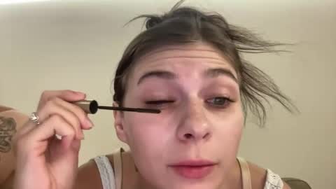 luvkoko online show from October 27, 2025, 5:22 am