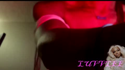 Snapshot of luvvlee chatting on June 15, 2026, 11:07 pm luvvlee online show from June 15, 2026, 11:07 pm
