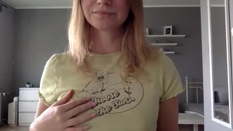 Snapshot of lux_millie chatting on September 10, 2025, 2:17 pm Millie online show from September 10, 2025, 2:17 pm