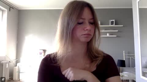 Snapshot of lux_millie chatting on September 16, 2025, 6:58 am Millie online show from September 16, 2025, 6:58 am