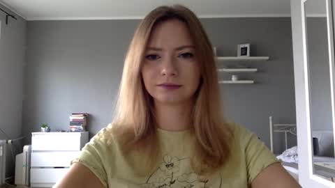 Snapshot of lux_millie chatting on September 26, 2025, 3:27 pm Millie online show from September 26, 2025, 3:27 pm