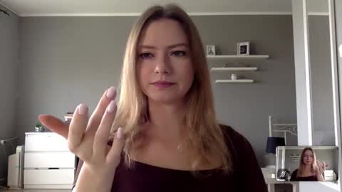 Snapshot of lux_millie chatting on September 27, 2025, 1:49 pm Millie online show from September 27, 2025, 1:49 pm