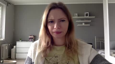 Snapshot of lux_millie chatting on October 7, 2025, 9:50 am Millie online show from October 7, 2025, 9:50 am