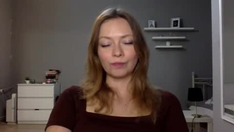 Snapshot of lux_millie chatting on October 26, 2025, 10:15 pm Millie online show from October 26, 2025, 10:15 pm