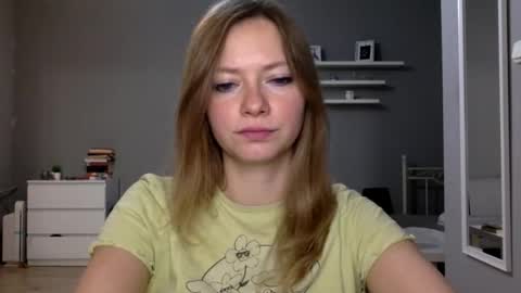 Snapshot of lux_millie chatting on November 22, 2025, 3:33 pm Millie online show from November 22, 2025, 3:33 pm