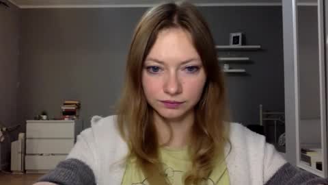 Snapshot of lux_millie chatting on November 27, 2025, 10:12 pm Millie online show from November 27, 2025, 10:12 pm