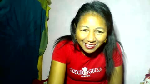 Snapshot of luxaluna chatting on July 3, 2026, 4:41 am Luxa Luna online show from July 3, 2026, 4:41 am
