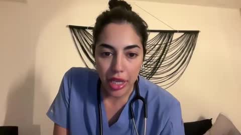 luxcher22 online show from January 28, 2025, 3:15 am