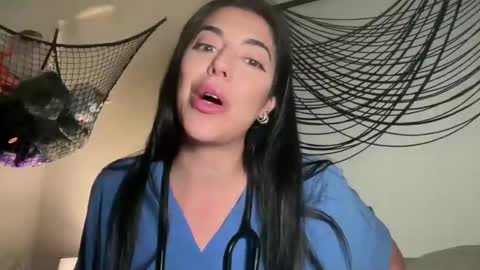 luxcher22 online show from October 18, 2025, 3:20 am