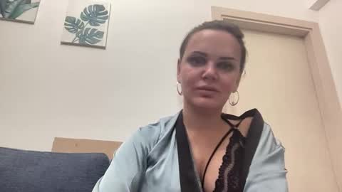 Snapshot of luxedesire chatting on January 20, 2025, 9:43 pm LuxeDesire online show from January 20, 2025, 9:43 pm