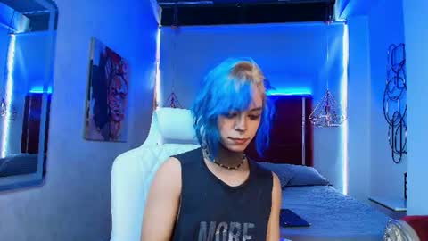 Luxiel 3 online show from July 3, 2026, 9:21 pm