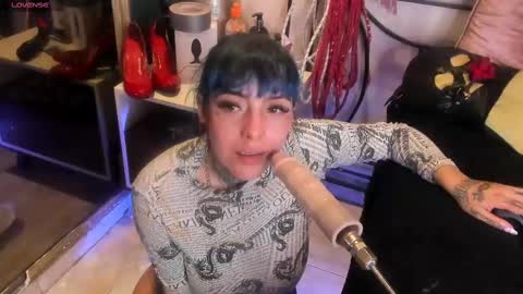 Snapshot of luxifer_666 chatting on February 11, 2025, 1:52 am Luxifer  online show from February 11, 2025, 1:52 am