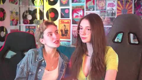 Snapshot of luxrayi chatting on January 10, 2025, 6:06 pm Ray online show from January 10, 2025, 6:06 pm