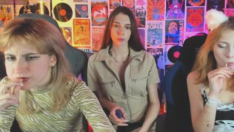 Snapshot of luxrayi chatting on January 21, 2025, 9:04 pm Ray online show from January 21, 2025, 9:04 pm