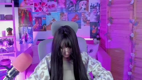 Snapshot of luxrayi chatting on February 7, 2025, 11:55 pm Ray online show from February 7, 2025, 11:55 pm