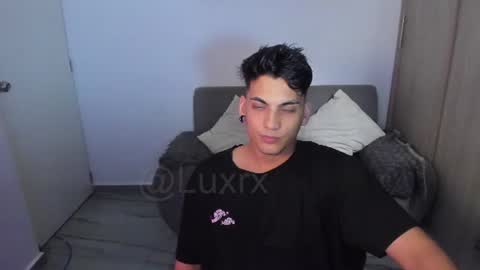 Snapshot of luxrx chatting on July 19, 2026, 6:00 pm luxrx online show from July 19, 2026, 6:00 pm