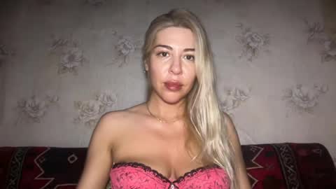 LuxSonyaStar online show from July 25, 2026, 8:50 pm