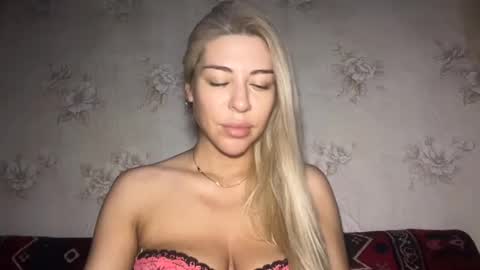 LuxSonyaStar online show from August 7, 2026, 12:29 pm