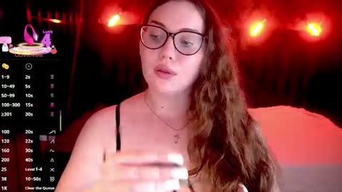 Snapshot of luxsopphia_ chatting on June 11, 2026, 12:36 pm luxsopphia_ online show from June 11, 2026, 12:36 pm