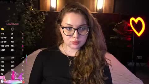 Snapshot of luxsopphia_ chatting on June 14, 2026, 12:40 pm luxsopphia_ online show from June 14, 2026, 12:40 pm