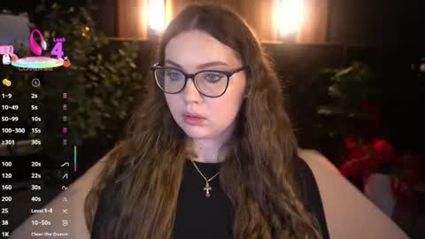 Snapshot of luxsopphia_ chatting on July 20, 2026, 5:33 am luxsopphia_ online show from July 20, 2026, 5:33 am
