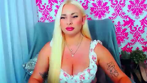 Luxuriaa online show from September 8, 2025, 7:24 pm