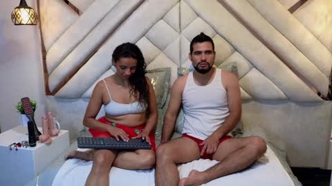 Snapshot of luxurycoupl chatting on February 7, 2025, 3:45 am Lesly And Arnold online show from February 7, 2025, 3:45 am