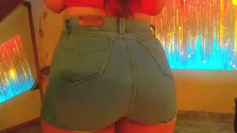 Snapshot of luxurydivine chatting on March 20, 2026, 3:17 pm Liss online show from March 20, 2026, 3:17 pm