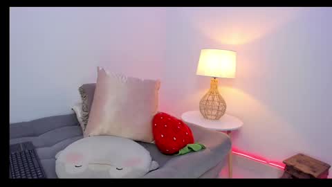 Snapshot of luz_gomez chatting on February 19, 2025, 1:08 am Luz Gomez online show from February 19, 2025, 1:08 am