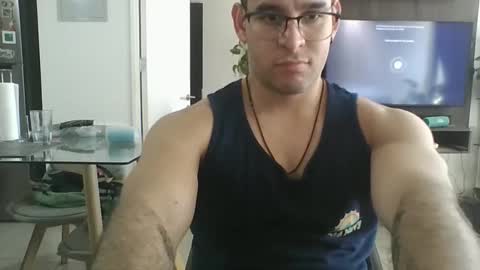 Snapshot of luzardol chatting on March 12, 2025, 6:33 pm luzardol online show from March 12, 2025, 6:33 pm