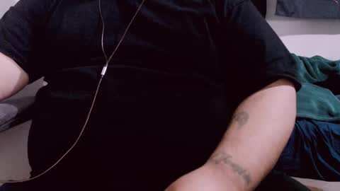 Snapshot of lvcifer_ chatting on February 5, 2025, 7:10 pm ayoo online show from February 5, 2025, 7:10 pm