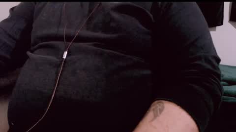 Snapshot of lvcifer_ chatting on March 2, 2025, 11:50 am ayoo online show from March 2, 2025, 11:50 am