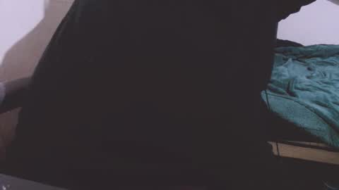 Snapshot of lvcifer_ chatting on November 9, 2025, 12:58 pm ayoo online show from November 9, 2025, 12:58 pm