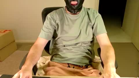 Snapshot of lxgxnd99 chatting on February 23, 2026, 9:39 am lxgxnd99 online show from February 23, 2026, 9:39 am