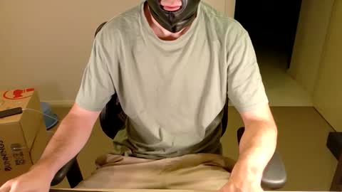 Snapshot of lxgxnd99 chatting on March 4, 2026, 10:10 am lxgxnd99 online show from March 4, 2026, 10:10 am